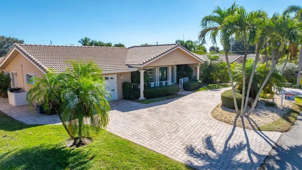 Photo 5 at 3920 NE 27TH Avenue, Lighthouse Point