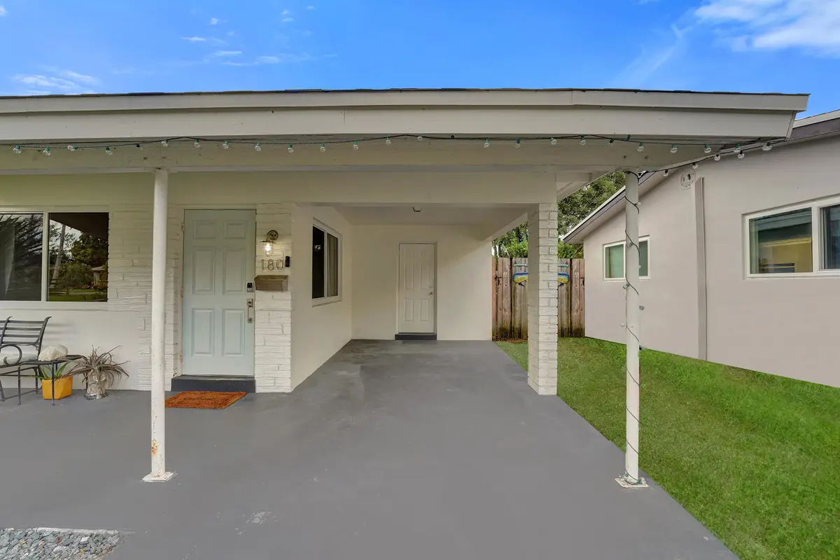 DSC09668 at 180 NW 48th Court, Oakland Park