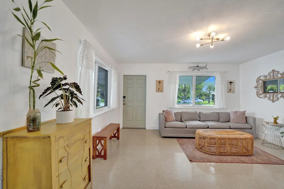 DSC09788 at 180 NW 48th Court, Oakland Park