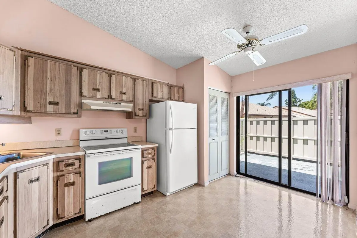 1024 Green Pine Boulevard I, West Palm Beach, FL – photo 4