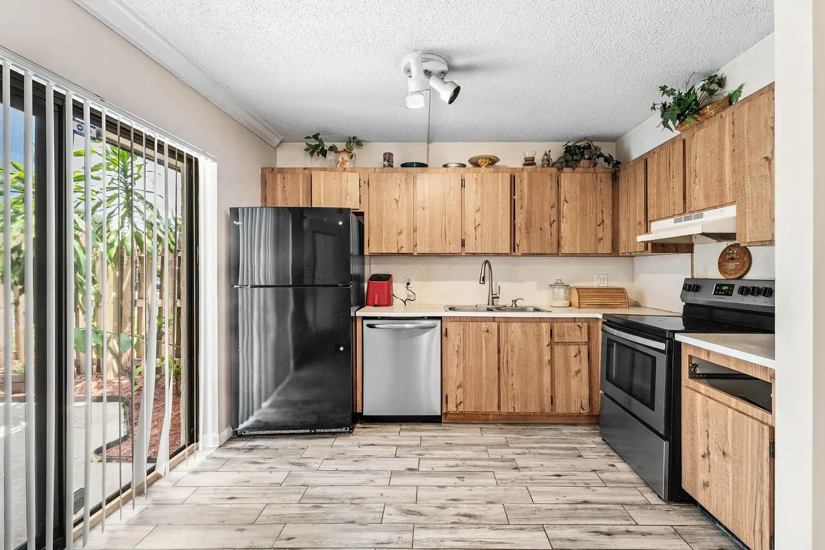 Kitchen at 1534 FOREST LAKES Circle D, West Palm Beach