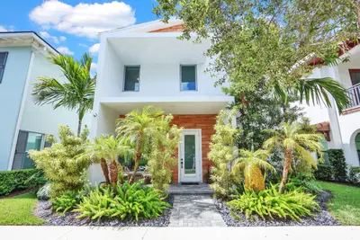 1201 Faulkner Terrace, Palm Beach Gardens – sold