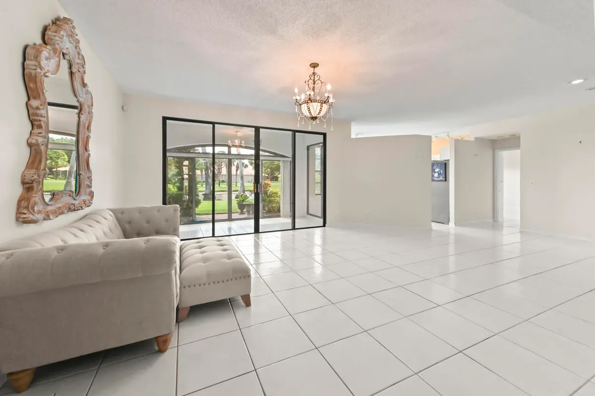 06 Living Room 01 at 5965 Parkwalk Drive 913, Boynton Beach