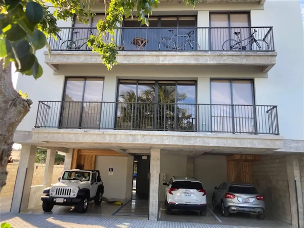 12536287-8 at 1053 NW 29th Street Casa Flambo, Miami