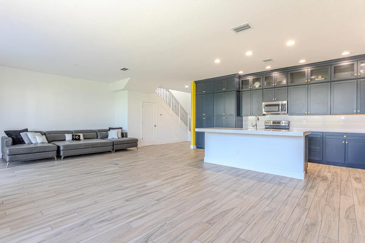 kitchen 4883 3 at 4883 Sand Dollar Drive, Westlake