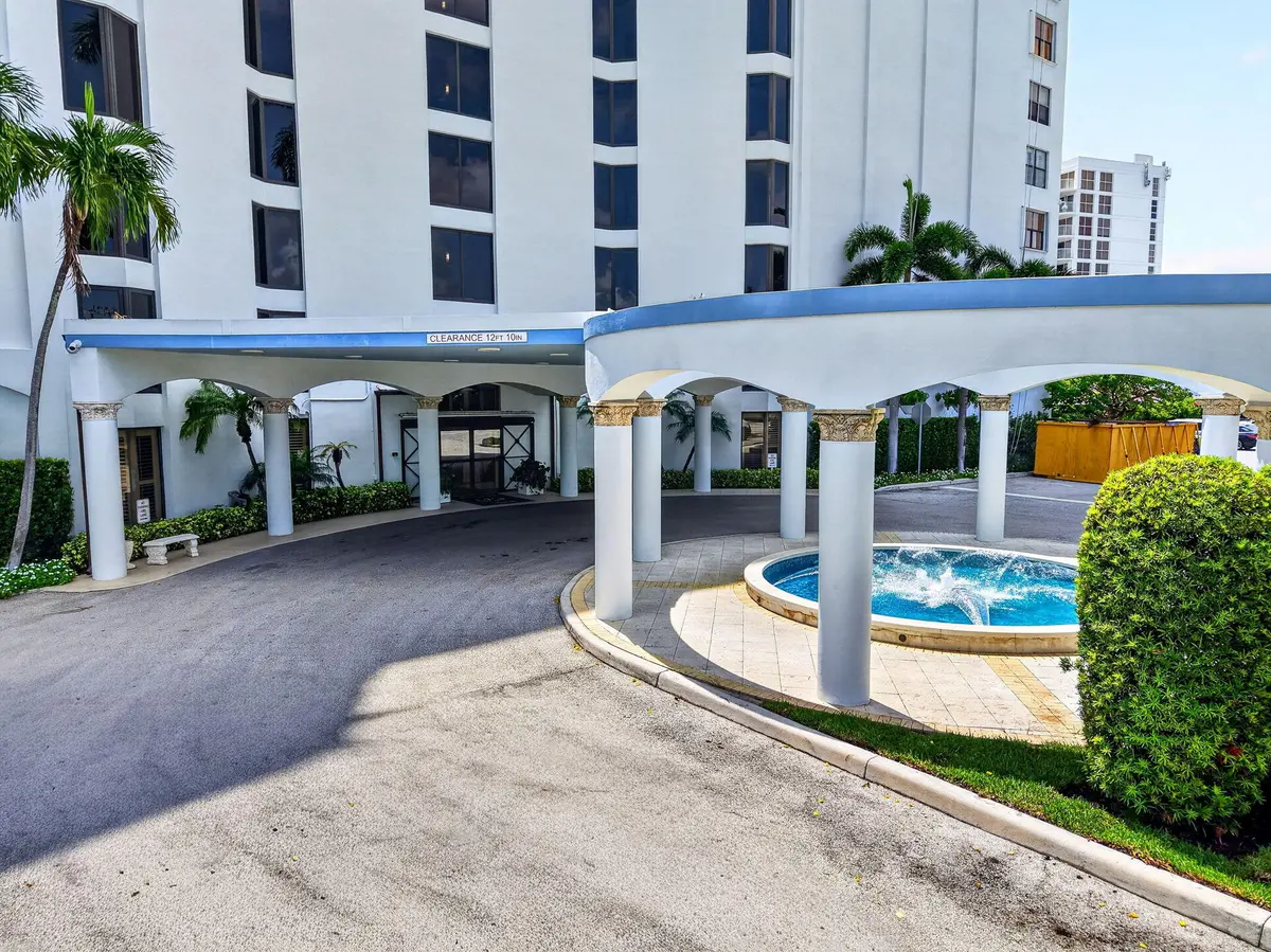 40-web-or-mls-DJI_20260723115849_0147_D at 3800 WASHINGTON Road 708, West Palm Beach