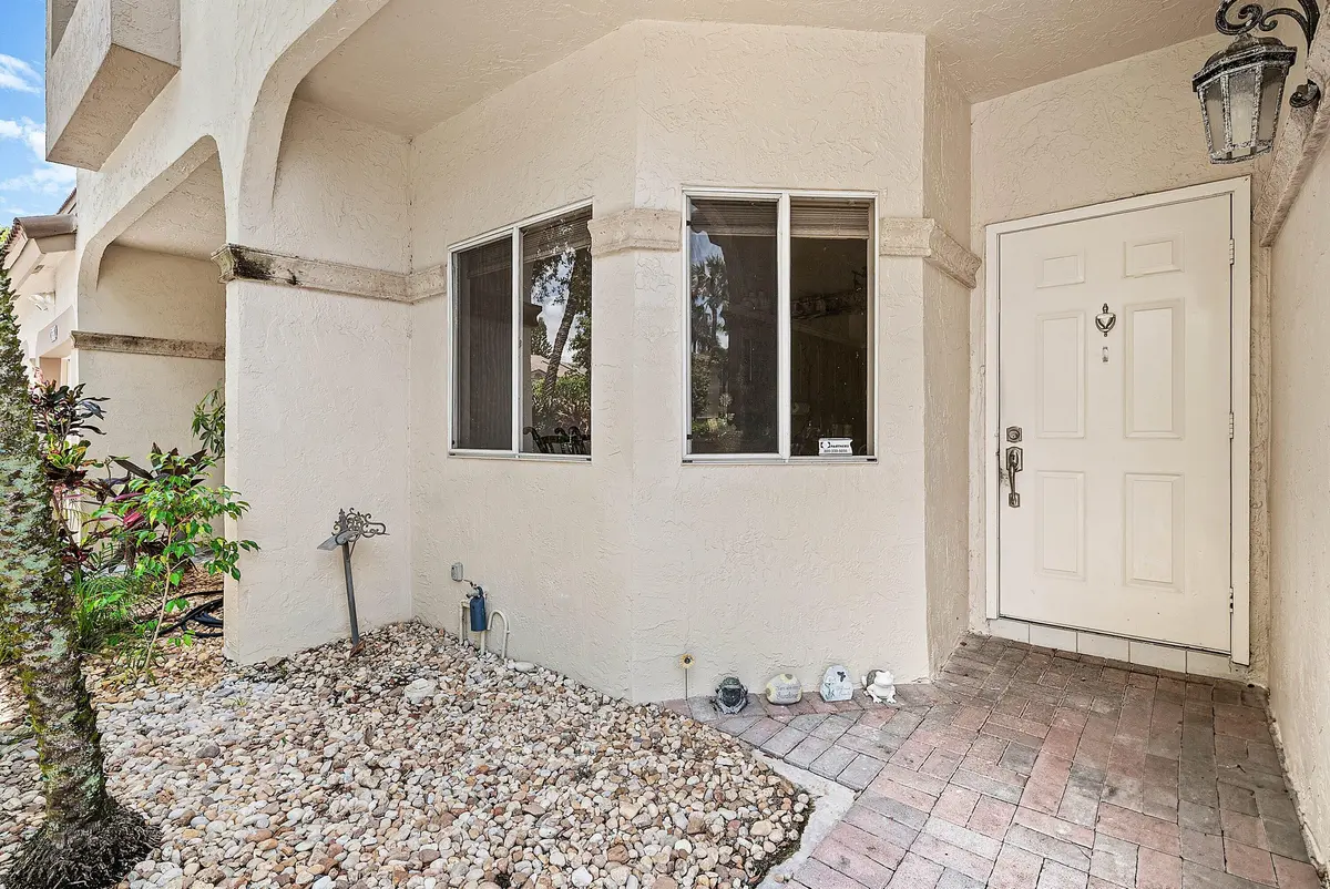Front view at 6757 Via Regina, Boca Raton