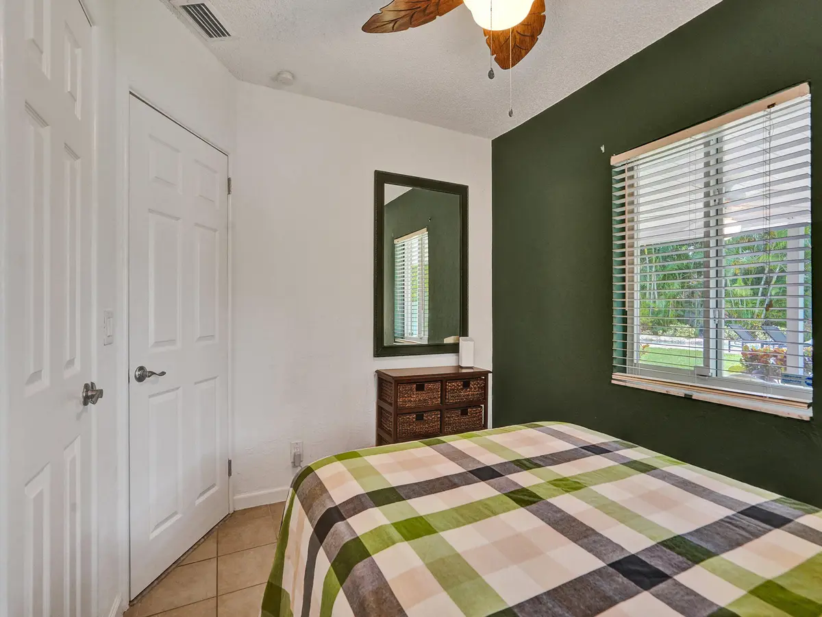 ROY07633 at 125 NE 21ST Court, Wilton Manors