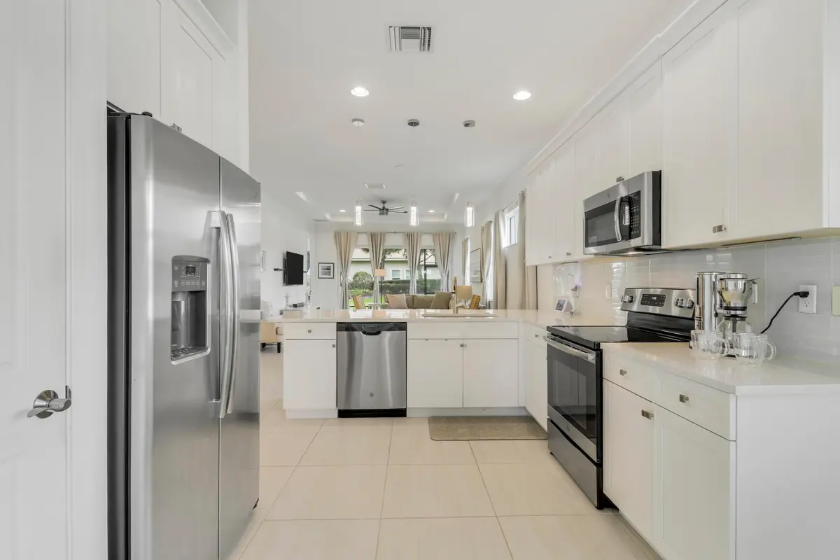 Kitchen at 20015 SW Caserta Way, Port St. Lucie