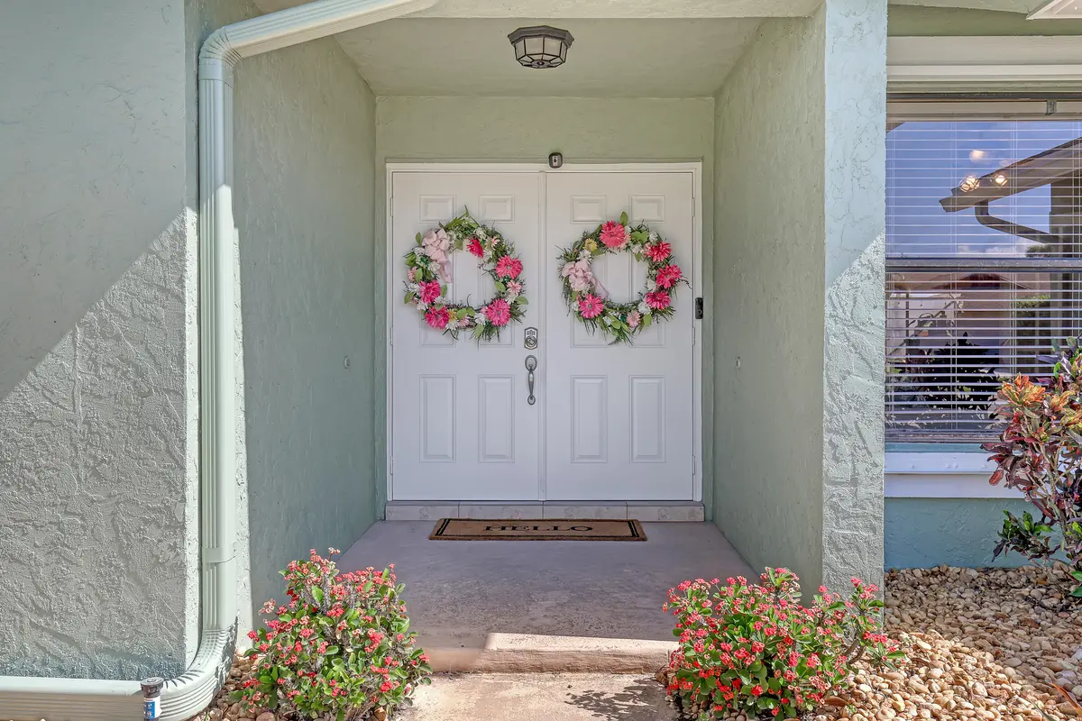 Front Entrance at 13785 Exotica Lane, Wellington