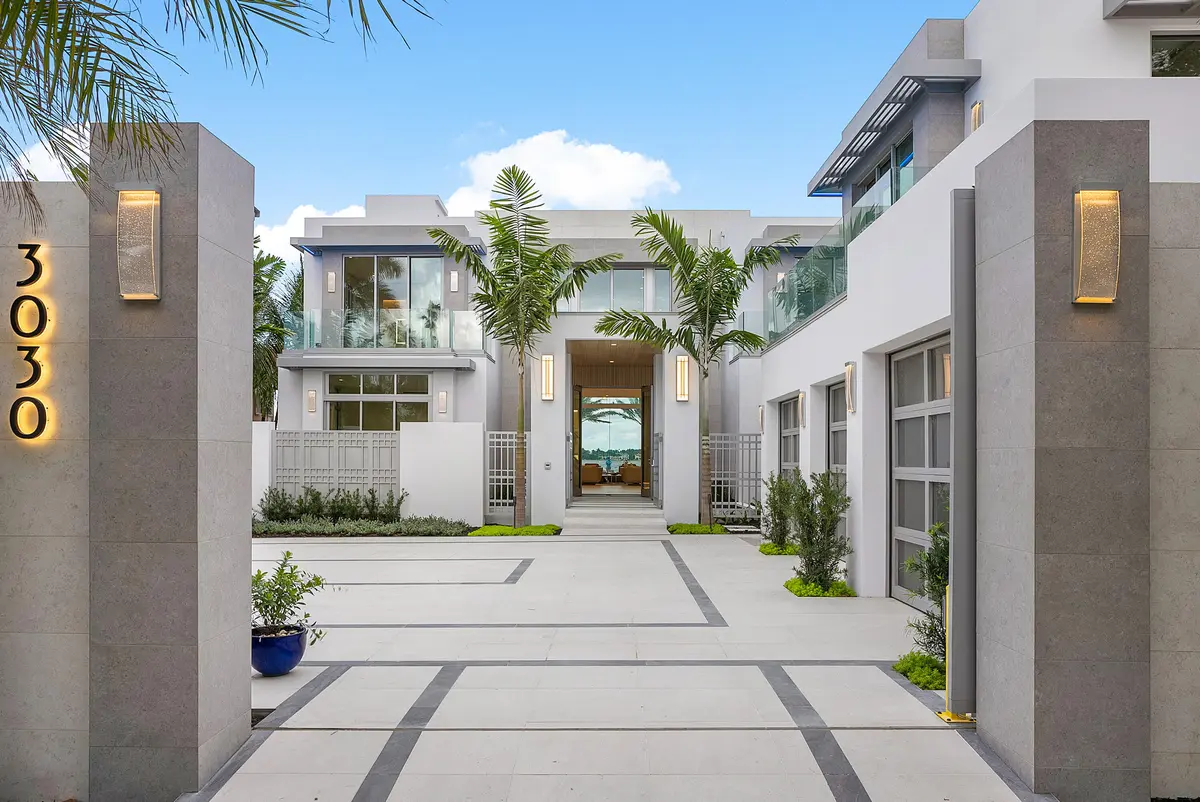 002-Entry at 3030 WASHINGTON Road, West Palm Beach