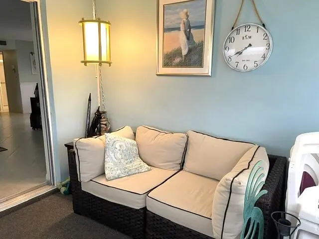 Enclosed Florida room 2 at 237 HIGH POINT Court A, Delray Beach