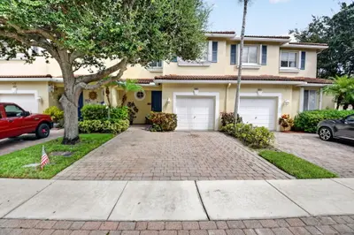 3085 N EVERGREEN Circle, Boynton Beach – Townhouse for sale