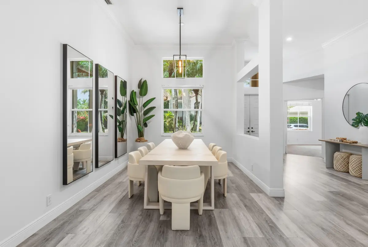 Dining Area at 2458 Greenbrier Court, Weston