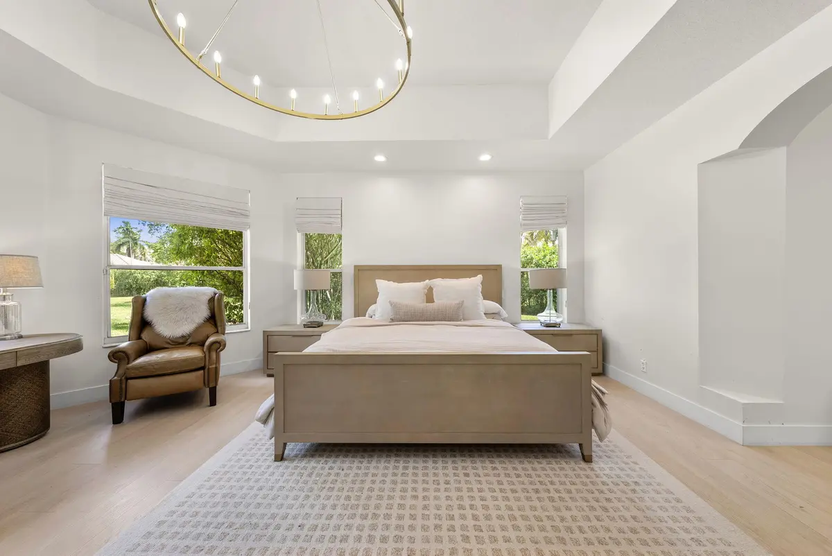 _6B at 2480 Poinciana Lane, Weston
