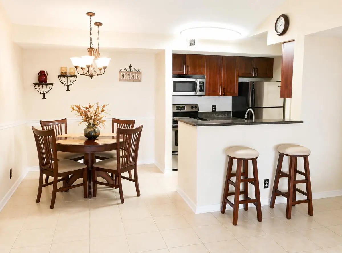 fr at 2986 S UNIVERSITY Drive 8203, Davie