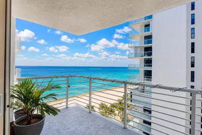 812 Briny Avenue 10C, Pompano Beach – Condominium for sale