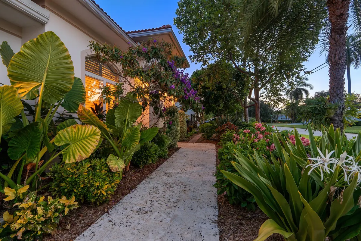 ENTRANCE at 2760 NE 51st Street, Lighthouse Point