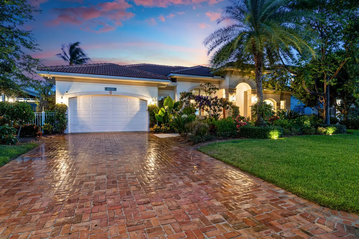 FRONT_ANGLE_RIGHT_SUNSET at 2760 NE 51st Street, Lighthouse Point