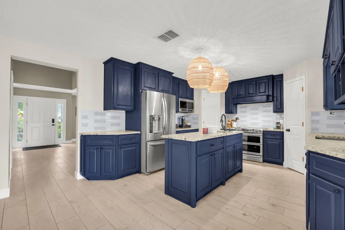 256612thSquareSW_69320_4 at 2566 12TH Square, Vero Beach