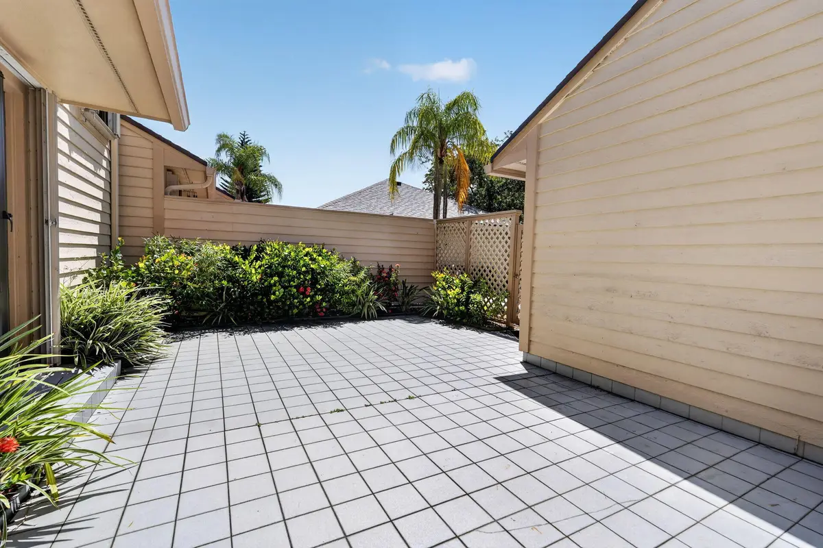 6130 SE Georgetown Place at 6130 SE Georgetown Place, Hobe Sound