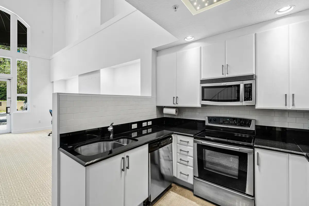 Kitchen at 701 S Olive Avenue 119, West Palm Beach