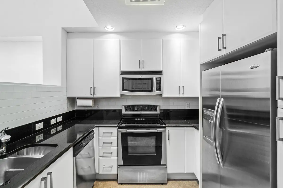 Kitchen at 701 S Olive Avenue 119, West Palm Beach