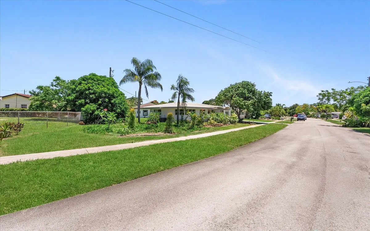 01-1 at 4822 NW 2nd Terrace, Boca Raton