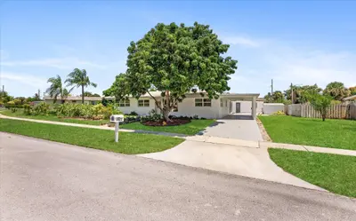 4822 NW 2nd Terrace, Boca Raton – sold