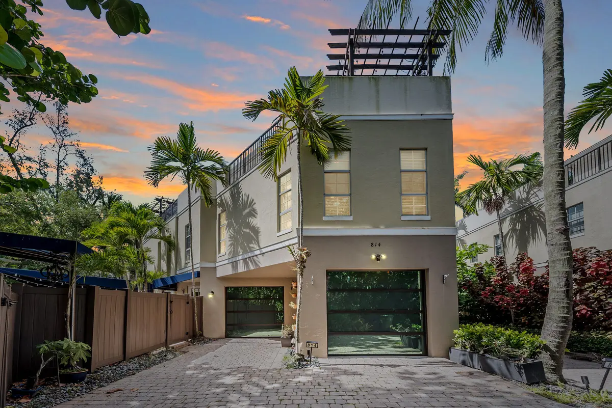 34-web-or-mls-_BWP7043 at 814 SW 10TH Street 814, Fort Lauderdale