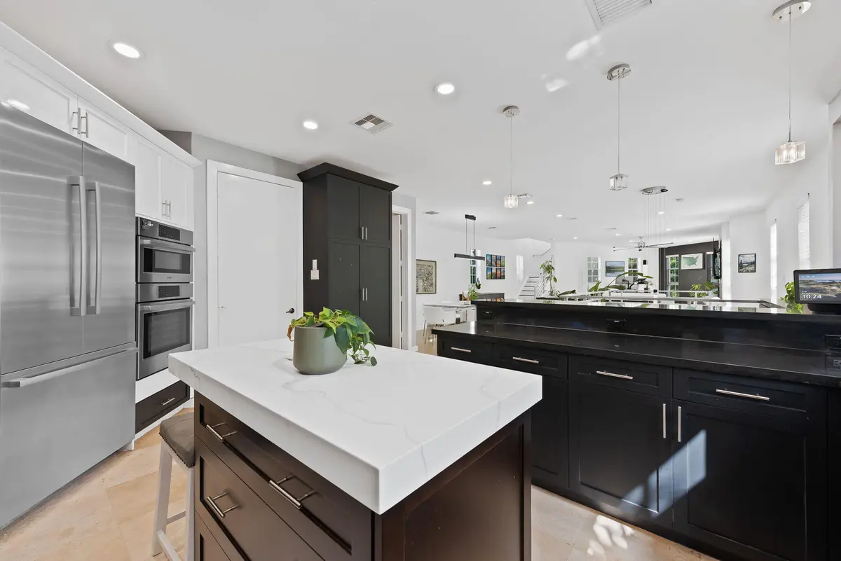 11-web-or-mls-_BWP6921 at 814 SW 10TH Street 814, Fort Lauderdale