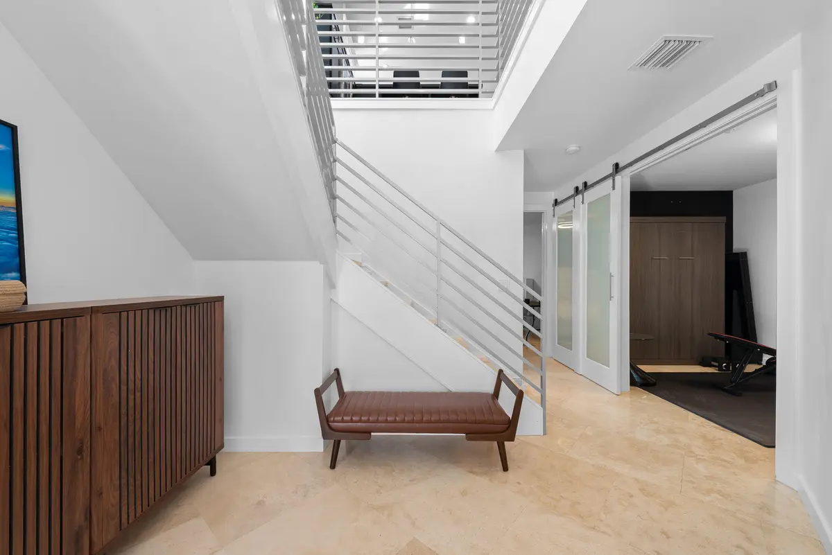 20-web-or-mls-_BWP6975 at 814 SW 10TH Street 814, Fort Lauderdale