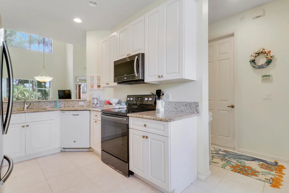 Kitchen at 9222 Wentworth Lane, Port St. Lucie
