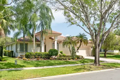 875 Bayside Lane, Weston – Single Family Residence for sale