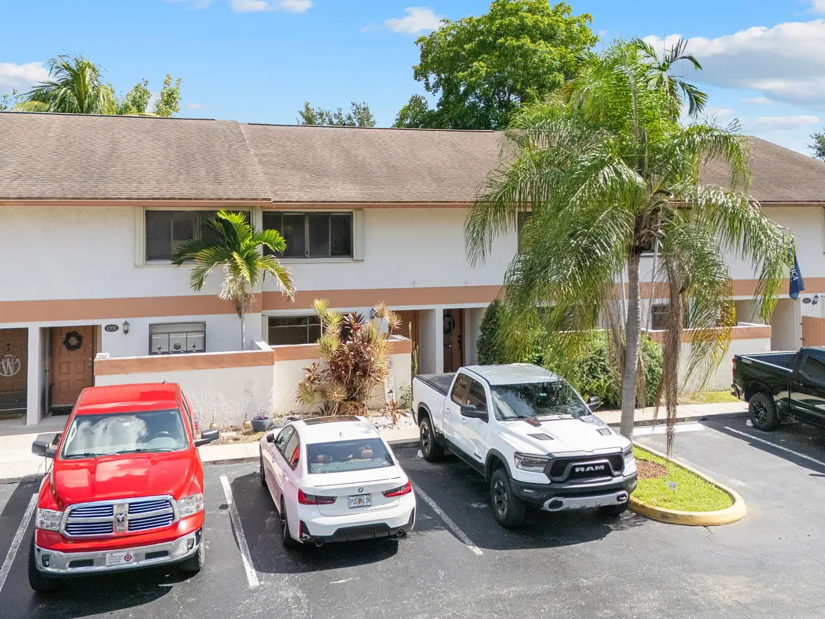 Front of Home at 4206 SW 70TH Terrace 4206, Davie