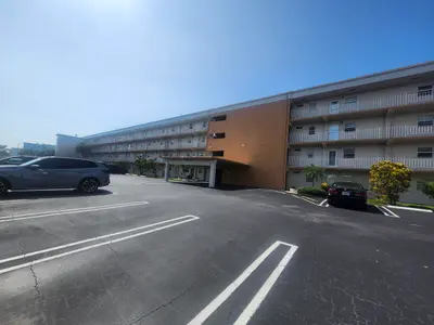 230 NE 26th Avenue 209, Boynton Beach – Condominium for sale