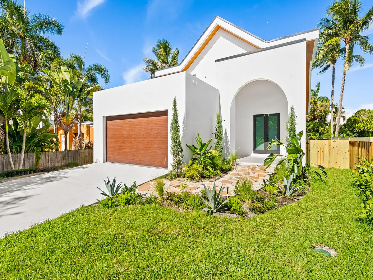 DSC_8964_EDIT at 1628 NE 17th Avenue, Fort Lauderdale
