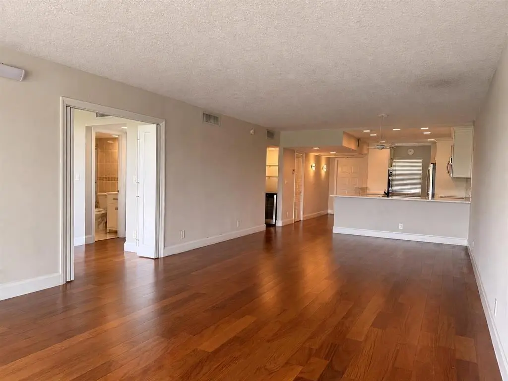 4030 W PALM AIRE Drive 402, Pompano Beach, FL – photo 7