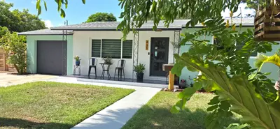 415 Park Avenue, Lake Park – sold