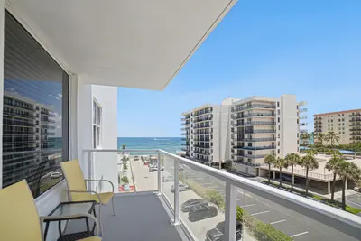 3450 S Ocean Boulevard 418, Palm Beach – Condominium for rent