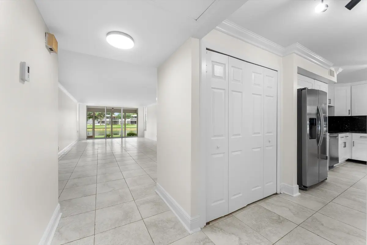 06-6 at 4240 OAKS Terrace 103, Pompano Beach