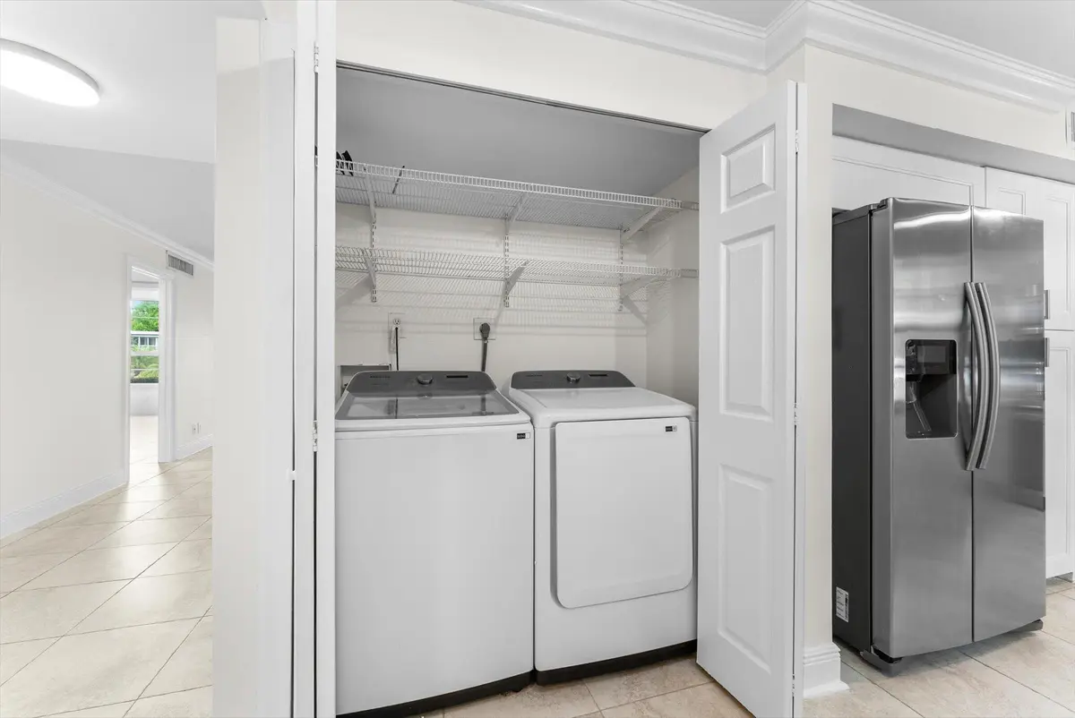 07-7 at 4240 OAKS Terrace 103, Pompano Beach