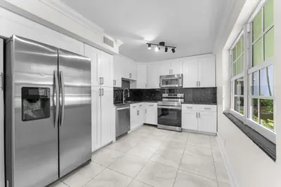 4240 OAKS Terrace 103, Pompano Beach – Condominium for rent