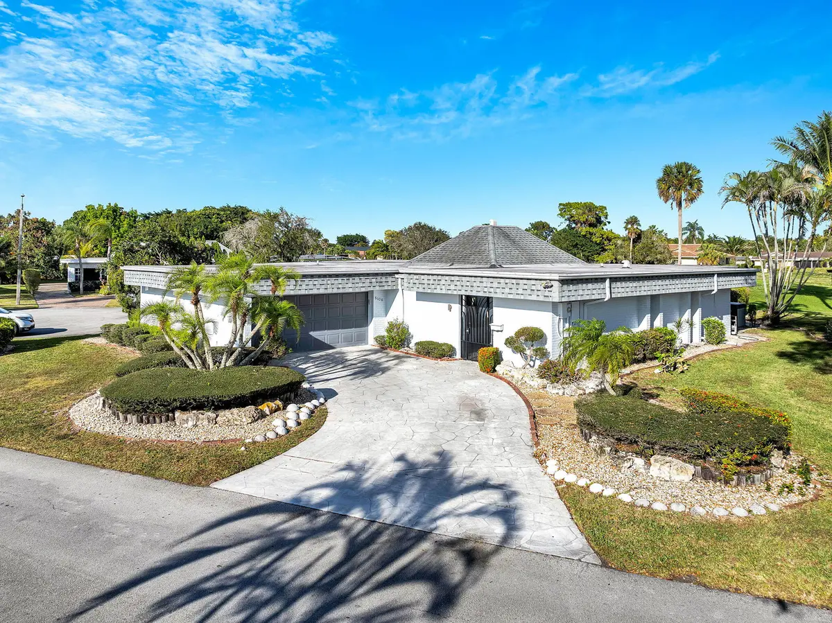Front elevation at 5106 Yellow Pine Lane, Tamarac