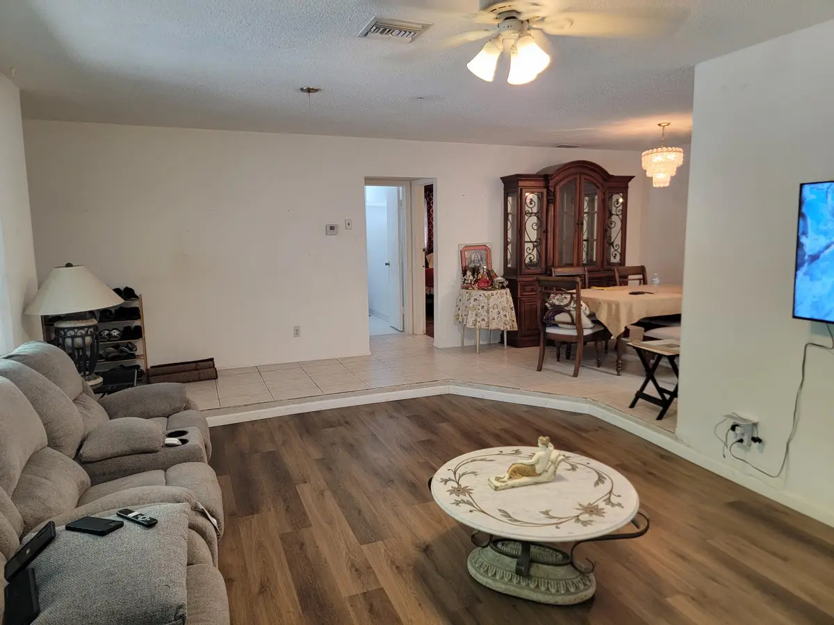 5165 SW 10TH Court, Margate, FL – photo 8