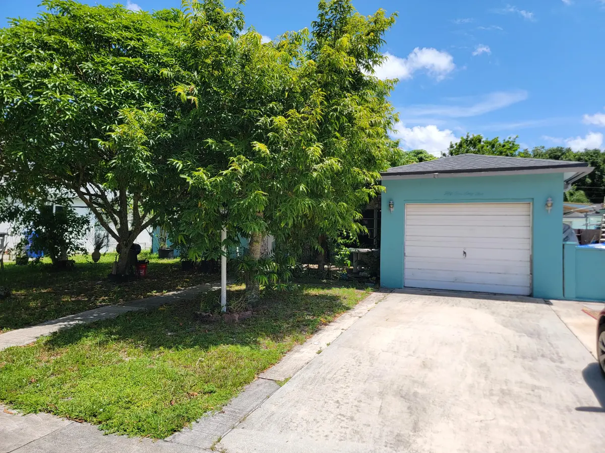 5165 SW 10TH Court, Margate, FL – photo 4