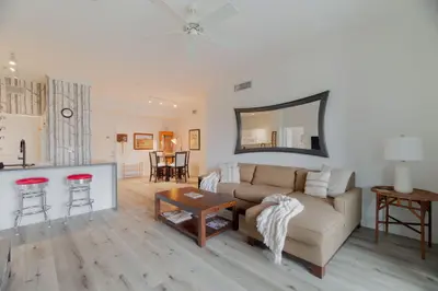 11790 Saint Andrews Place 304, Wellington – Condominium for rent