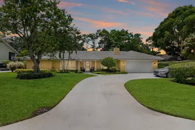 26 Cambria Road, Palm Beach Gardens – Single Family Residence for sale