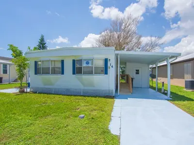 14 Golf Drive, Port St. Lucie – Mobile Home for sale