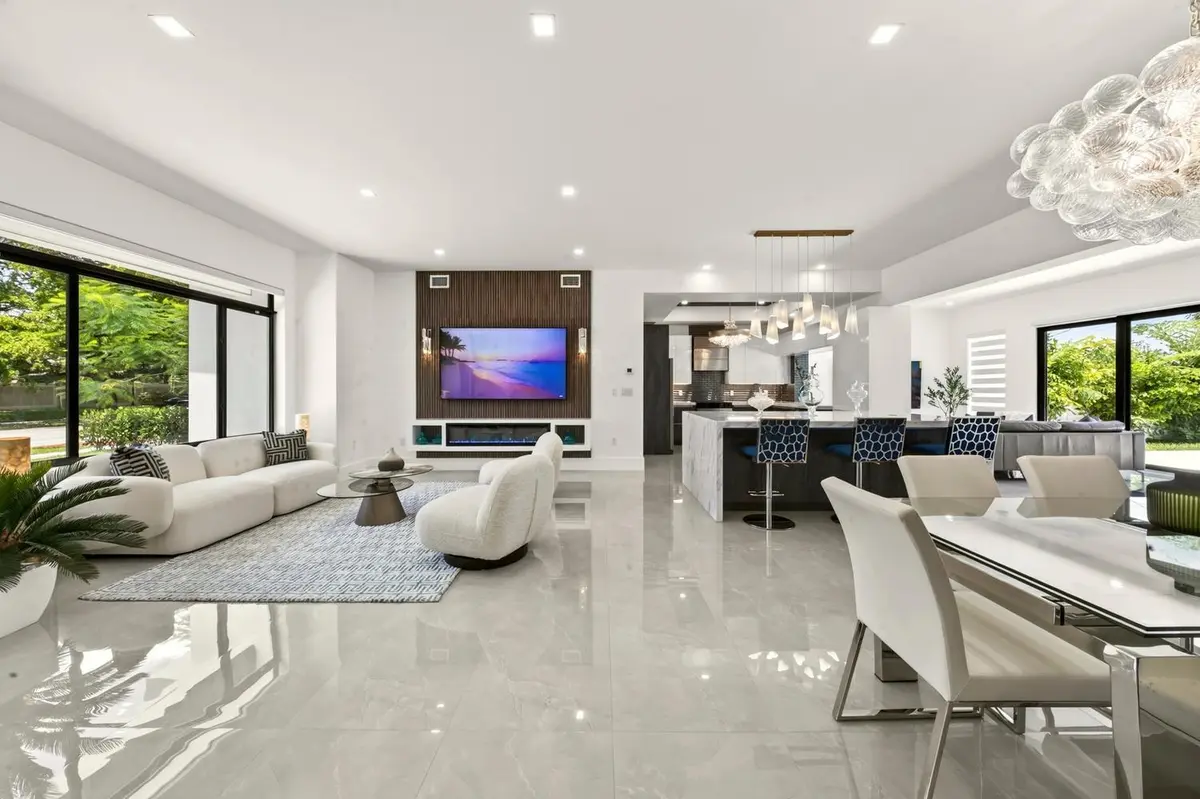 023-051-LivingDining Room-1500x1000 at 3933 Washington Street, Hollywood